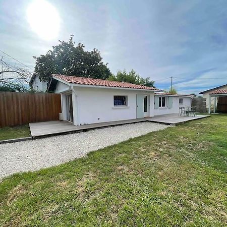Вилла Maisonnette Avec Jardin A Арес Экстерьер фото